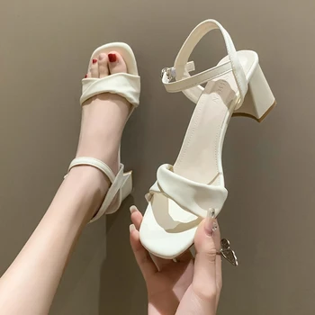 Дамски обувки 2023 г., висококачествени дамски обувки на висок ток с катарама, лятна класика, дамски обувки на висок ток с квадратни пръсти, Zapatos Mujer