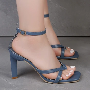 Дамски обувки 2023 г., модерни дамски сандали с каишка на щиколотке, летни модела обувки с квадратни пръсти и изкривени, дамски обувки с отворени пръсти на масивна ток