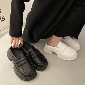Дамски обувки с по вътрешните пръсти, дамски чехли на платформа 2023, плоски гумени чехли от изкуствена кожа, като основната дамски обувки