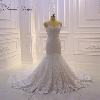 Дизайн на сватбена рокля в африканския стил за младоженци на тънки спагети презрамки с дантелен аппликацией 