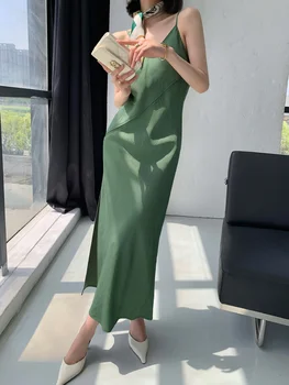 Зелена рокля с V-образно деколте, без ръкави, на спагети презрамки, женски лятото 2023 Ново приталенное рокля с цепка