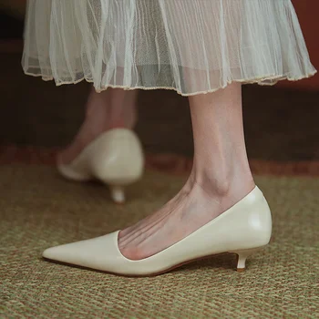 Френски дамски фини обувки на висок ток, пролетно-есенна работна обувки с остри пръсти, темпераментен, с малките си пръсти